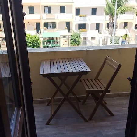 Alojamento de Acomodação e Pequeno-almoço Pesciolino Rosso 3*