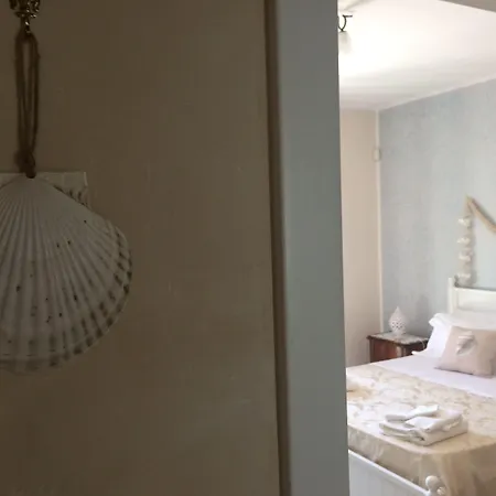 Oda ve Kahvaltı Pesciolino Rosso Gallipoli