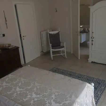 Oda ve Kahvaltı Pesciolino Rosso